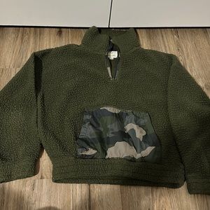 Camo Sherpa